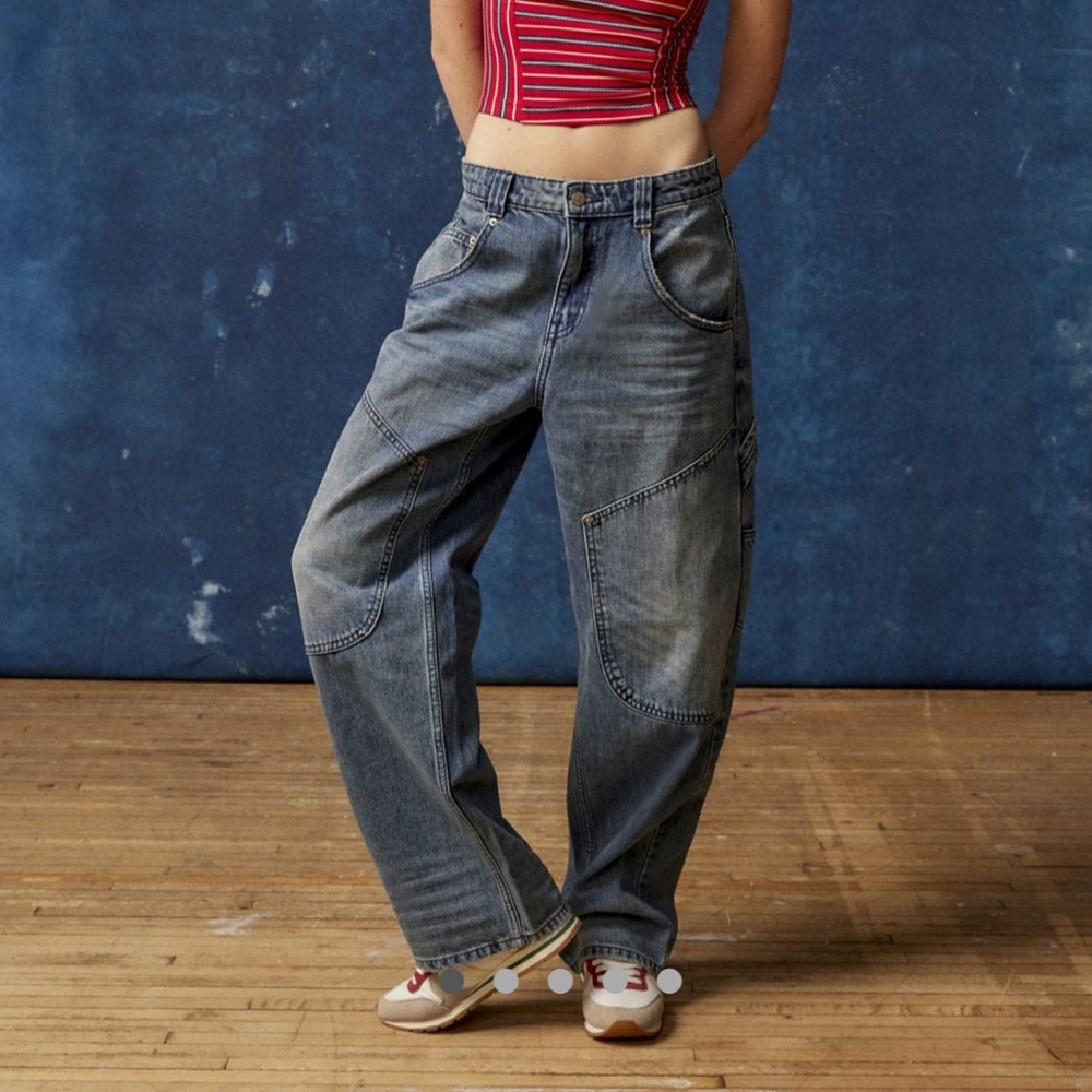 BDG Bella Baggy Low-Wise Carpenter Jean